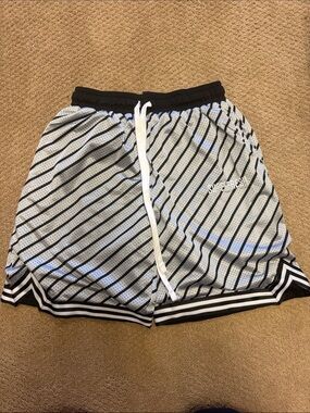 Superfresh Stripped Shorts